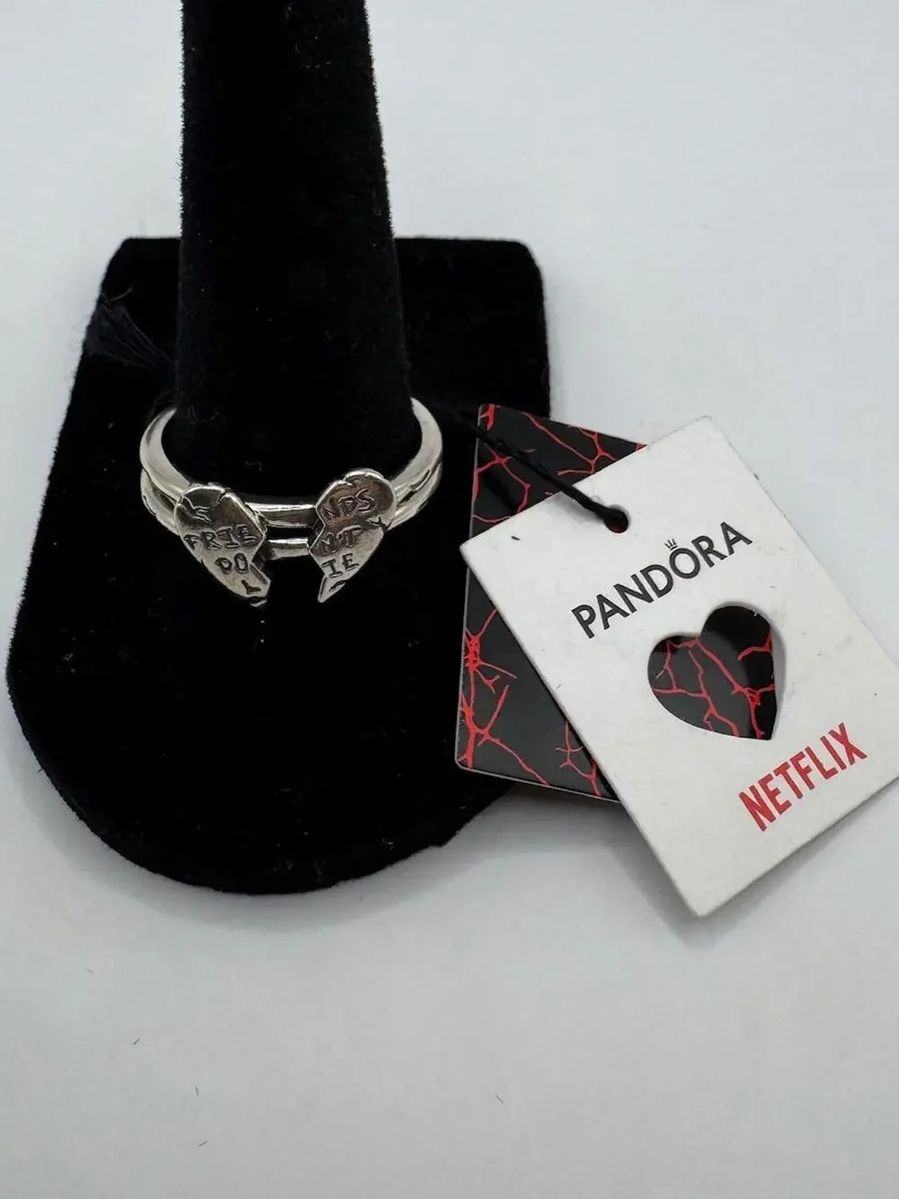 Pandora Stranger Things Friends Don't Lie Splitable Ring - Size 8.5 - New in Box